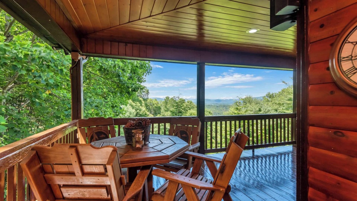 Piney Creek Cabin | Appalachian Mtn Cabin Near New River State Park!