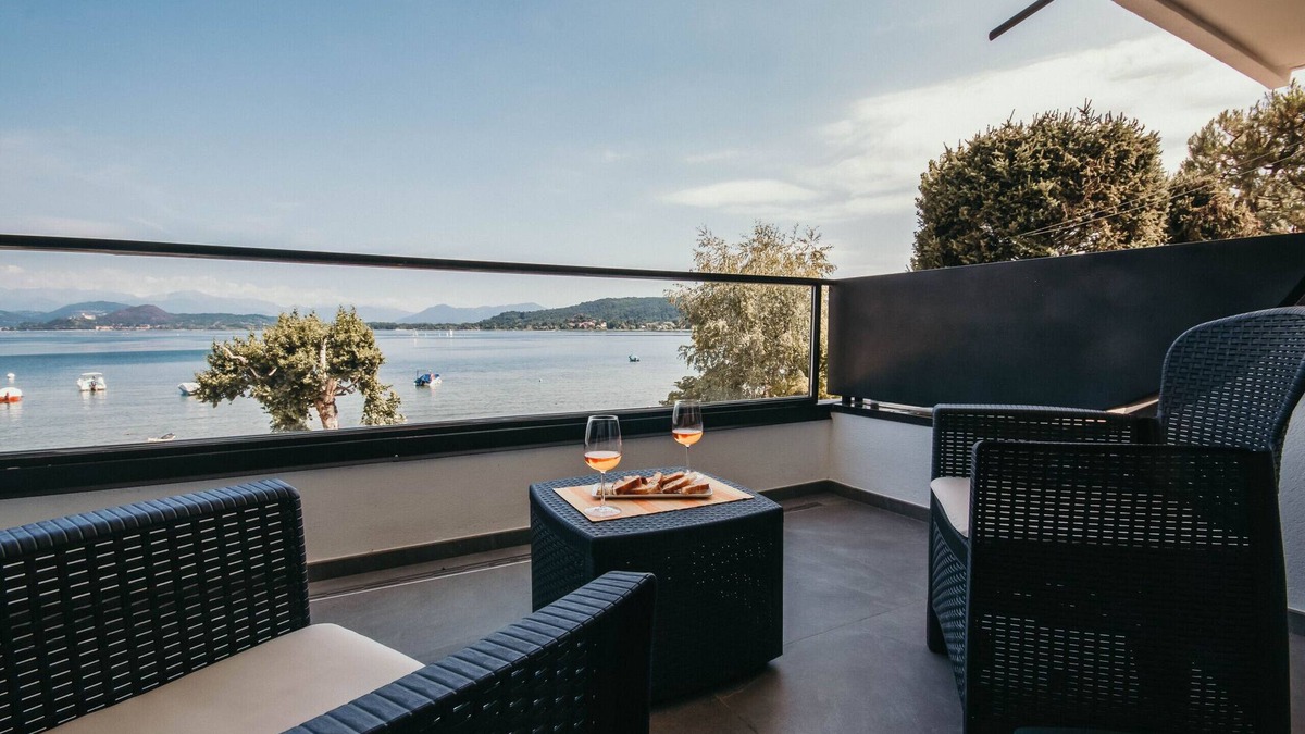 Villaggi Apartment | Appartamento Chiara - Lakeside L&B