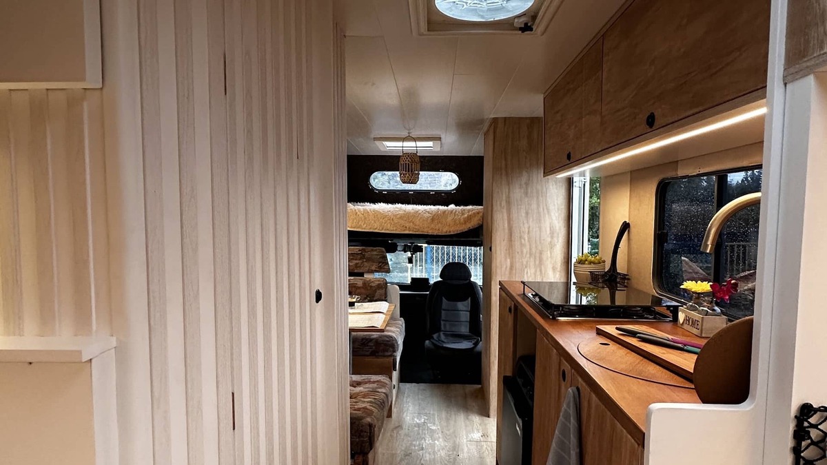 Massy House | Apparemment Camping car Capucine. Proche de L'aéroport D'orly