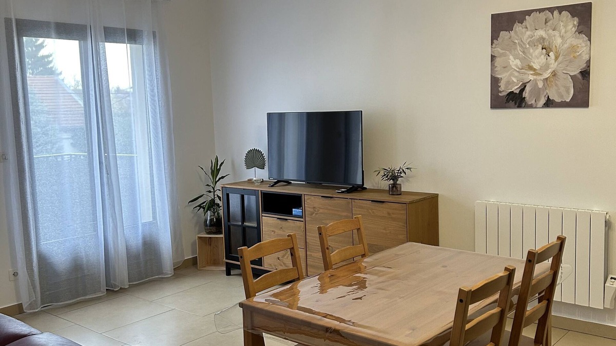 Chelles Apartment | Apparemment Chaleureux à 30 min Paris,cdg, Disney