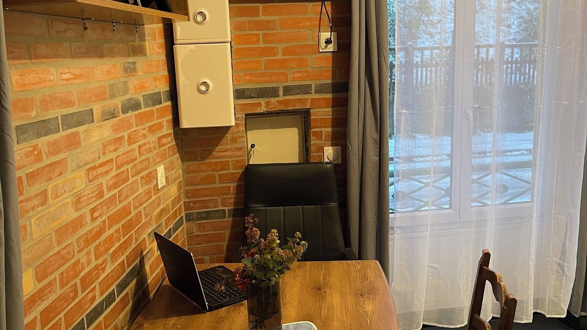 Rambouillet Apartment | Apparently 5' from Rambouillet Park, 45' from Montparnasse Ideal for teleworking