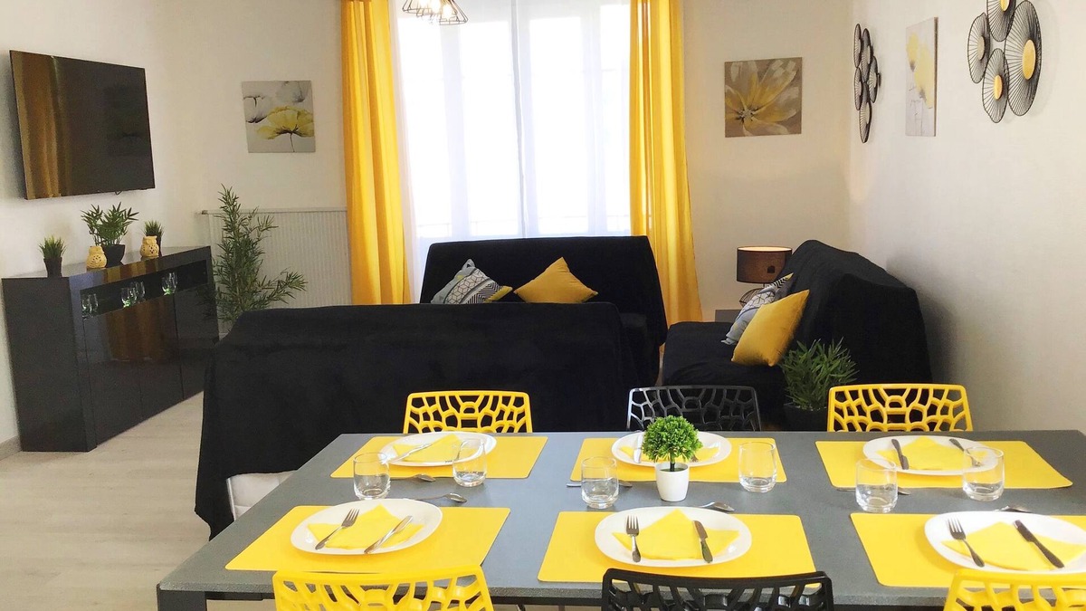 Lourdes Apartment | Appart 100 m2 AC, parking, near Sanctuaire