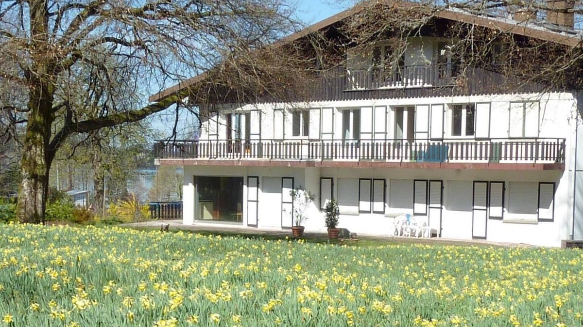 Gerardmer Apartment | Appart 100 m² Downtown in garden 2 Ha 300 m from the Lake (garden & lake views)
