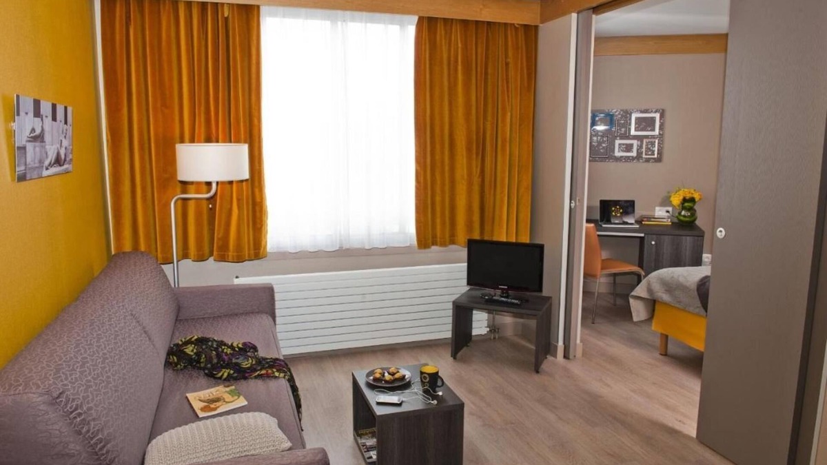 Issy-les-Moulineaux Apartment | Appart 2 P 4 pers Parking Paris Parc Expo Porte de Versailles