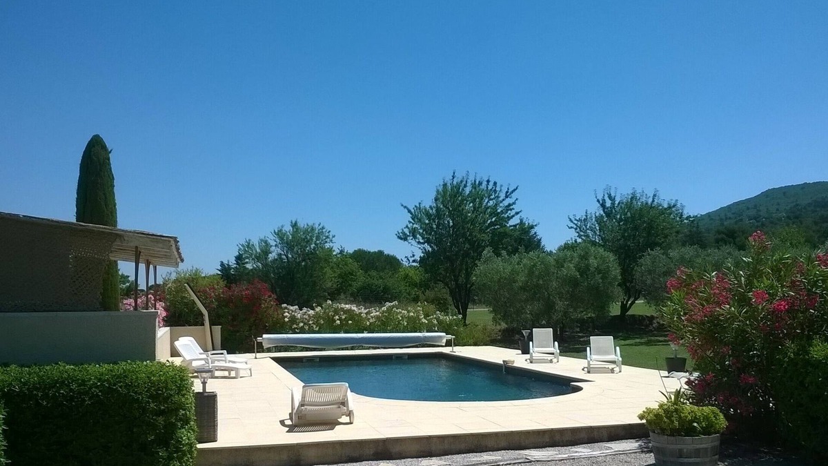 Alleins Apartment | Appart. 2 Pers. Le Calme au Coeur des Oliviers