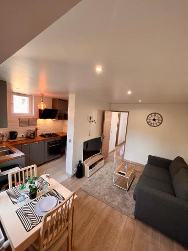 Meudon Apartment | Appart 4 personnes proche PARIS Tour Eiffel