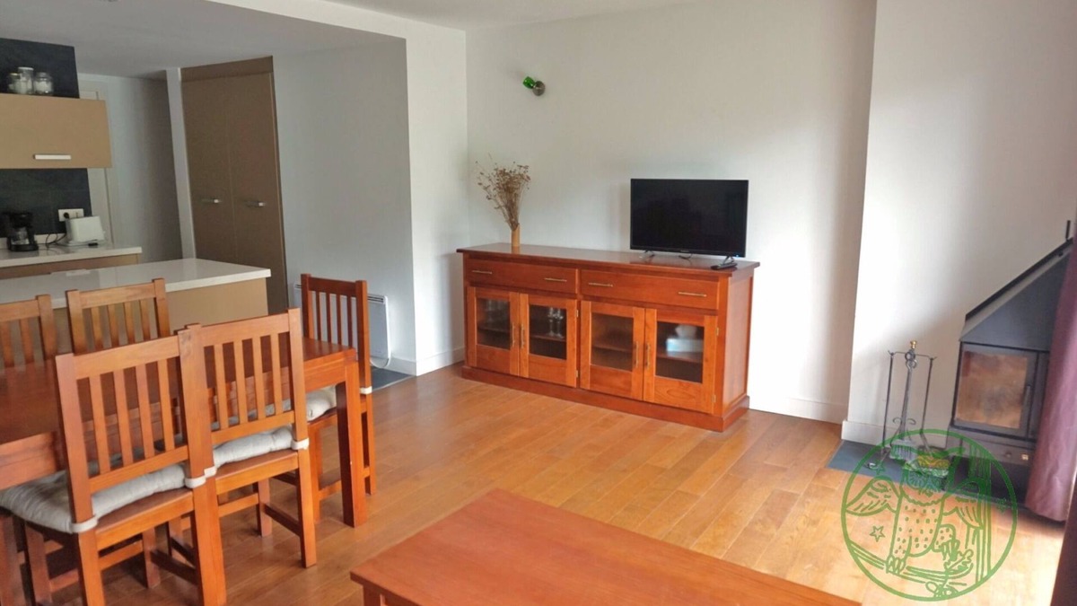 Saillagouse Apartment | APPART 6 PERS 3CHAMBRES JARDIN ET PISCINE CHAUFFEE