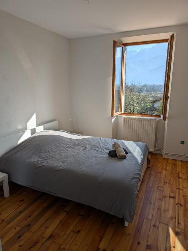 Montbonnot-Saint-Martin Apartment | Appart 65m2 avec 2 chambres dans ferme rénovée - Parking gratuit - Grande vue montagnes