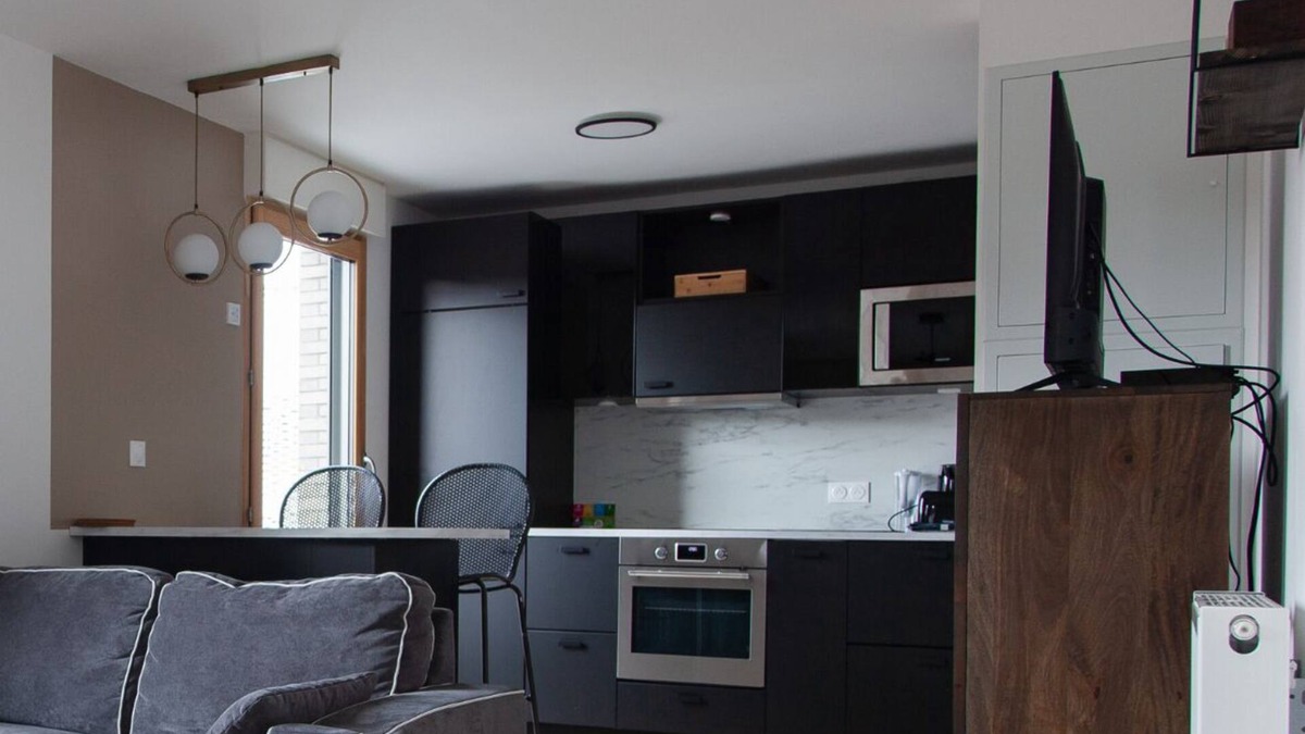 Monmousseau-Verollot Apartment | Appart Chic & Elégant-Métro 7 Leo-Lagrange+Parking
