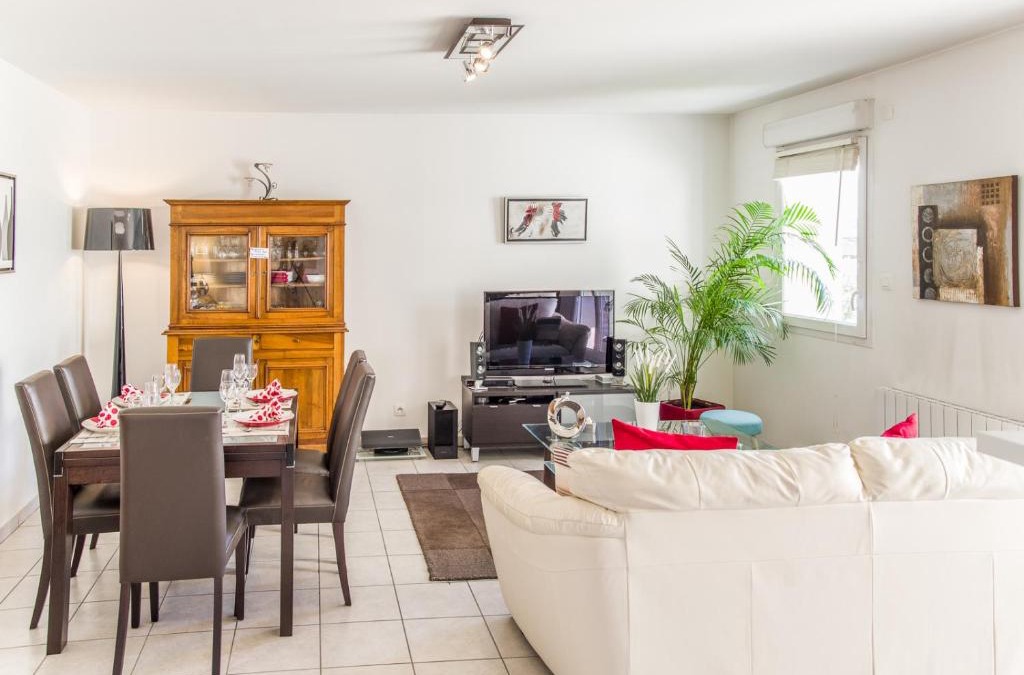 Decines-Charpieu Apartment | Appart'cosy Lyon Est