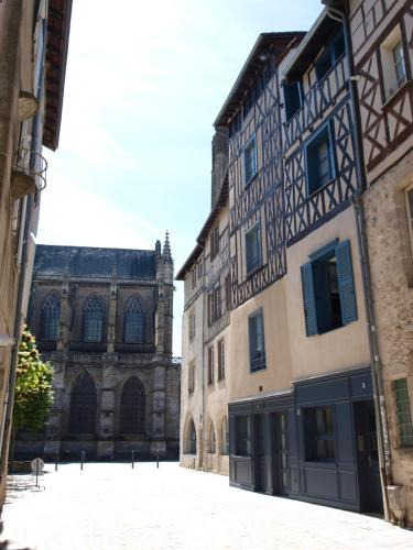 Limoges Apartment | Appart face au mail
