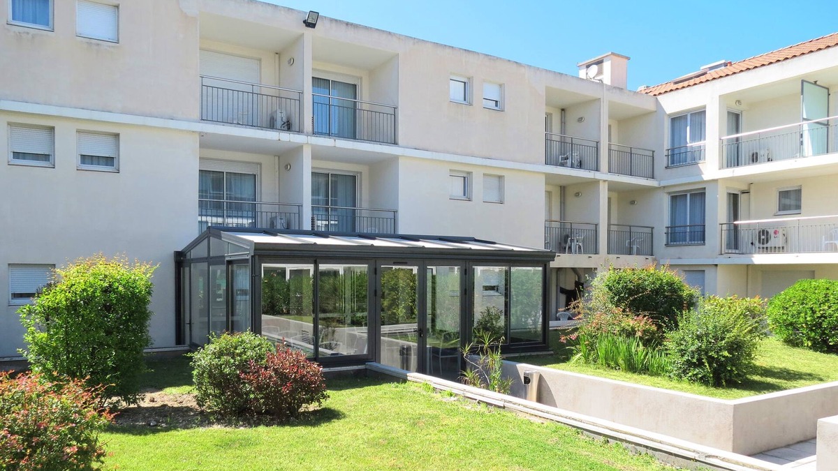 Aix-en-Provence Apartment | Appart Hotel Odalys City Aix en Provence Le Clos de la Chartreuse