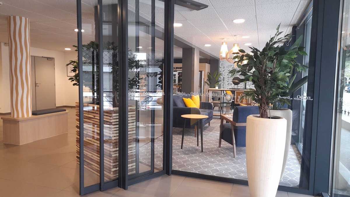Bourg-l'Eveque Apartment | Appart Hotel Odalys City Rennes Lorgeril