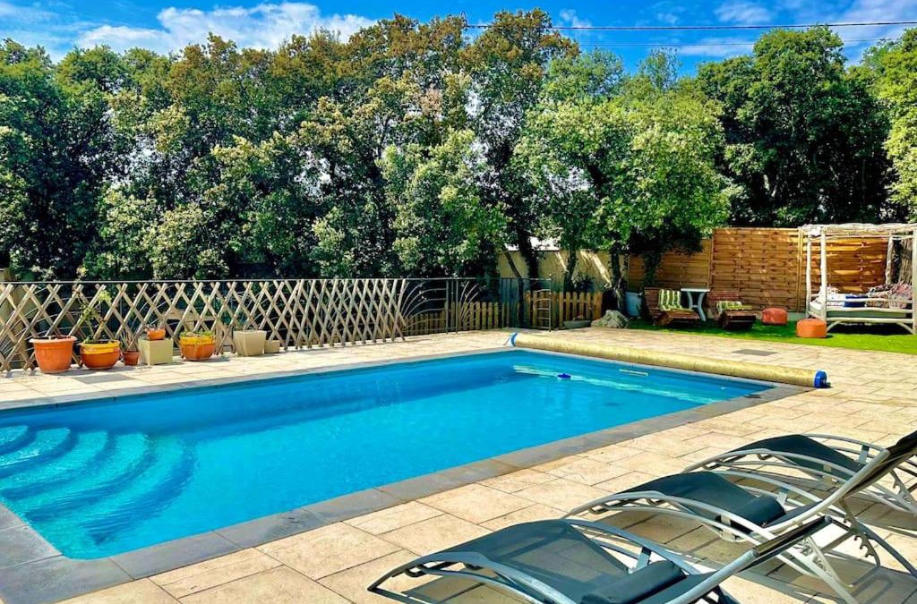 Sussargues House | Appart independent garden Pool & Spa