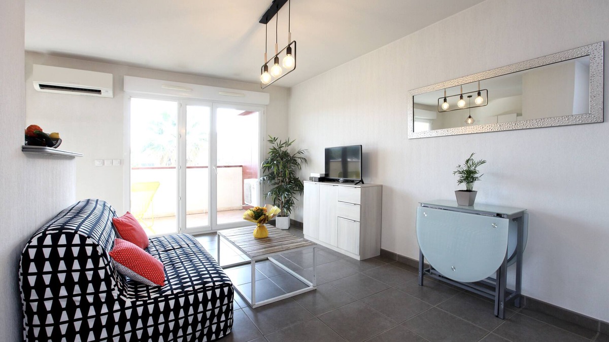 La Garde Apartment | Appart "LE Mogador" T2 - 3 Terrasse Ensoleillée