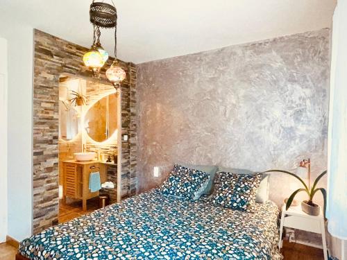 Le Blanc-Mesnil House | Appart Lumineux avec Jardin et Jacuzzi - Chambre Parentale - Full AC - Proche - CDG - Stade de France - Parc des Expositions