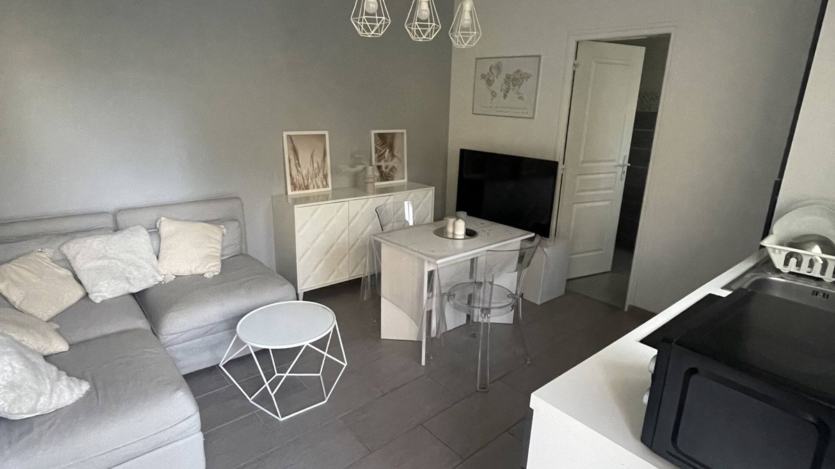 Tremblay-en-France Apartment | Appart T2 Proche Aéroport Roissy