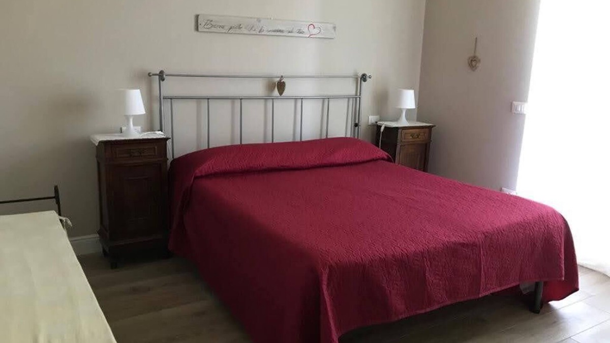 San Felice del Benaco Apartment | Appartamento Girasole