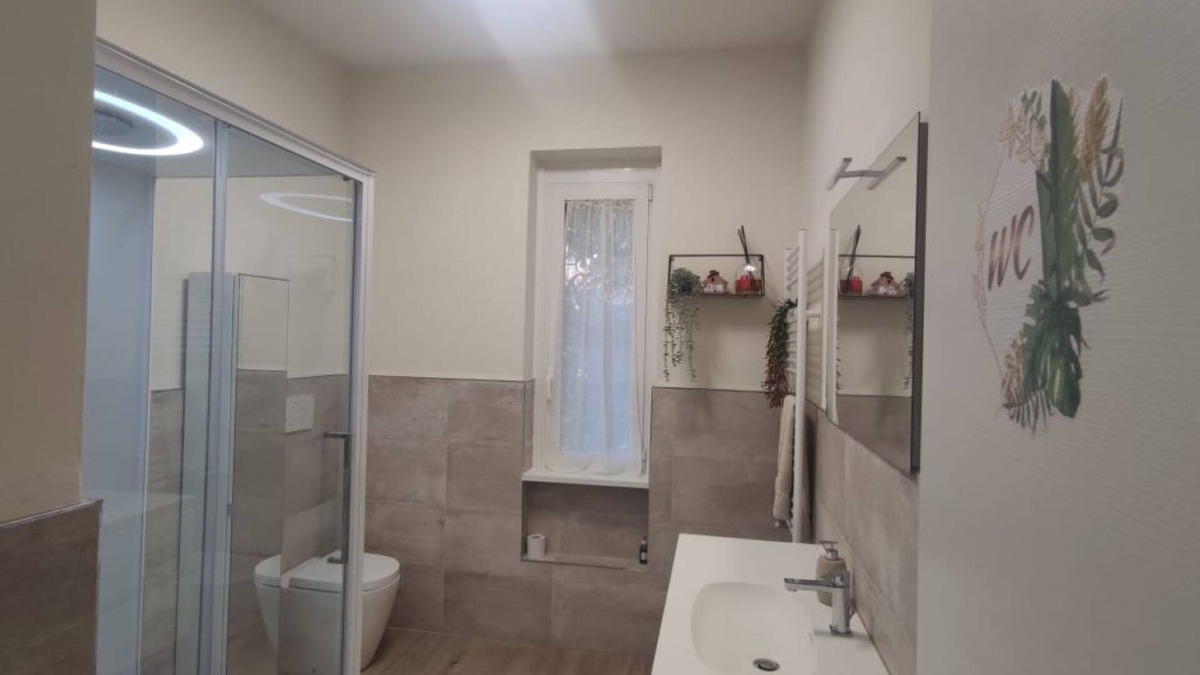 Trezzano sul Naviglio Apartment | Appartamento in villa con veranda e giardino, relax e comfort garantiti