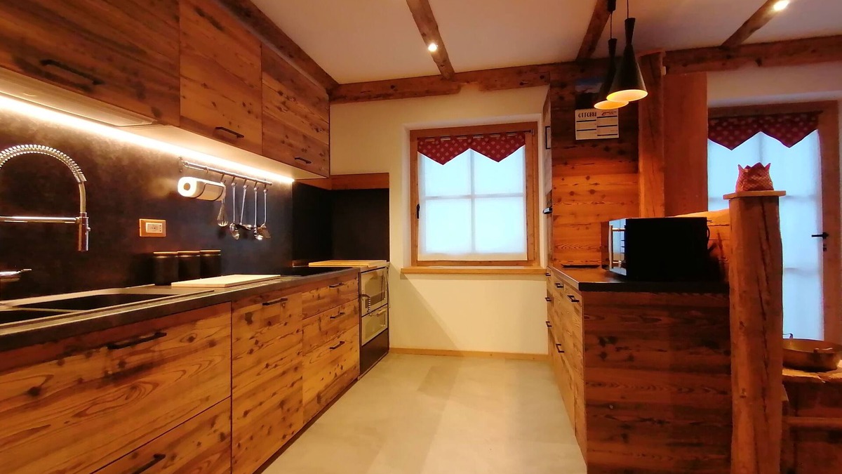 Vermiglio Apartment | Appartamento Deluxe in legno situato in montagna con sauna e giardino