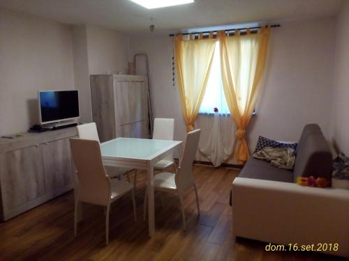 Dogana Nuova Apartment | APPARTAMENTO DOGANA FIUMALBO