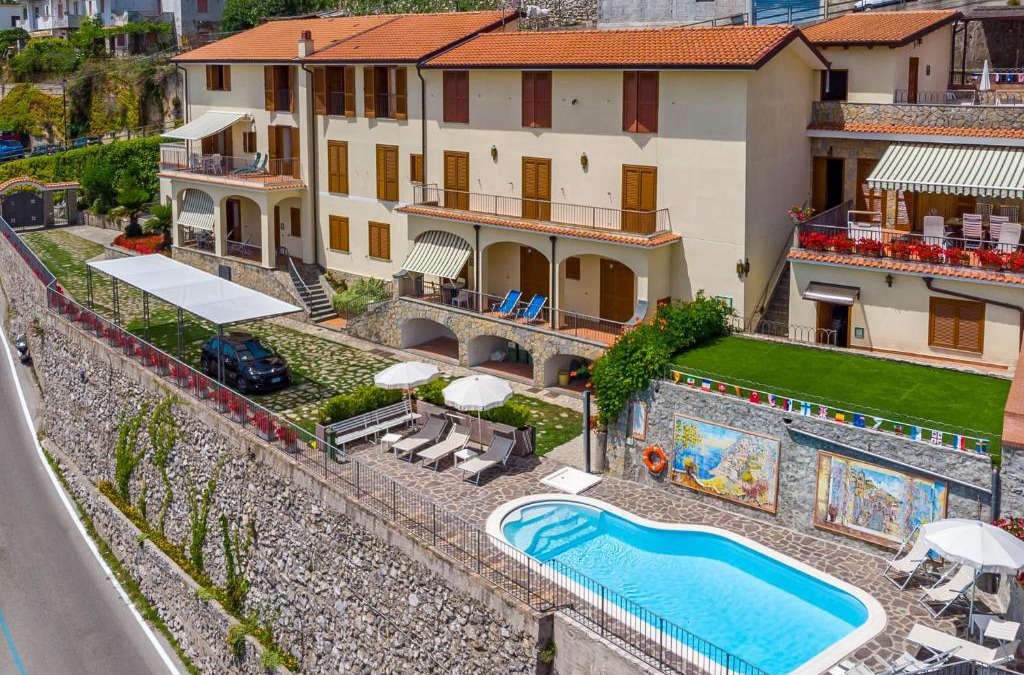 Scala Apartment | Appartamento Emma in Villa Laura