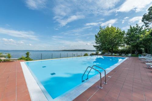 Padenghe sul Garda Apartment | Appartamento Gardazzurro