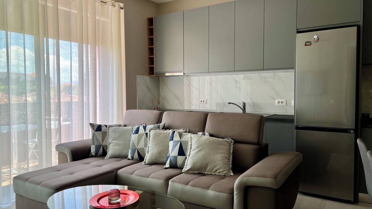 Korce Apartment | Appartamento in affitto comodo nuovo e di design, nel centro della città, 97 m/q
