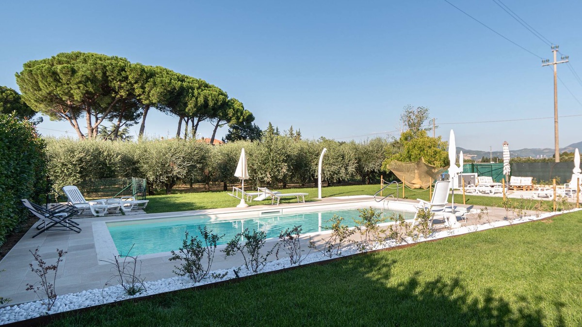 Bastia Umbra Apartment | Appartamento in Campagna Vicino a Centro Fiere