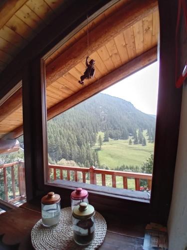 Corgnolaz Apartment | Appartamento incantevole con vista sulla vallata