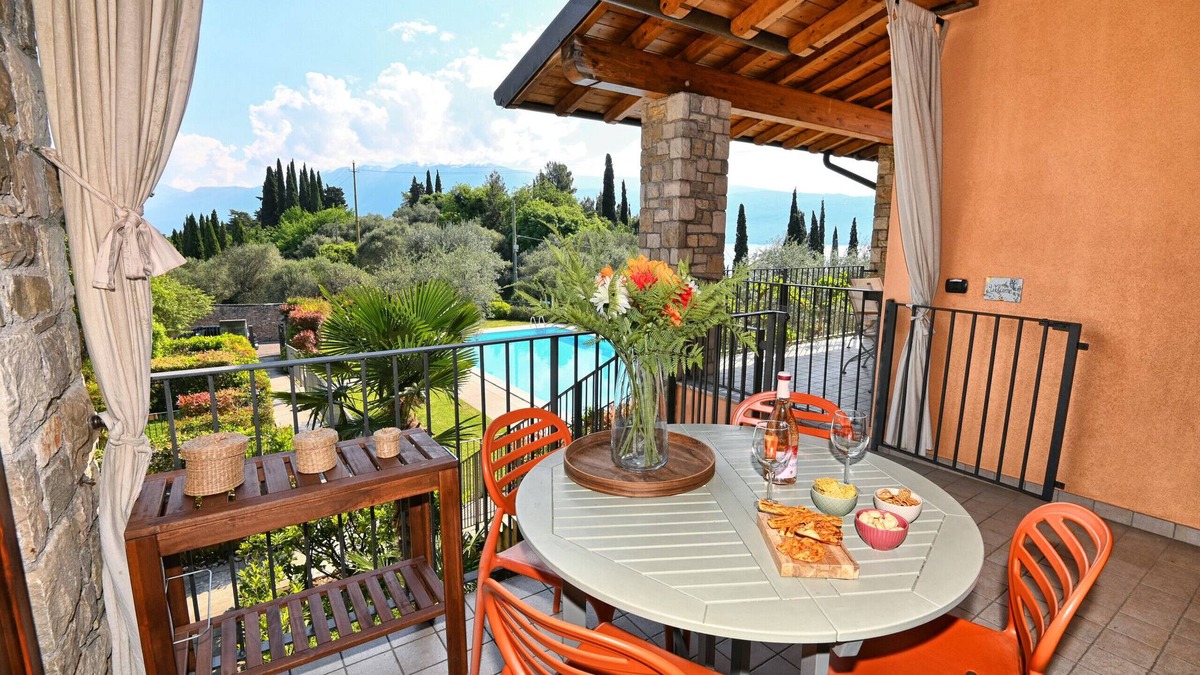 Cecina Apartment | Appartamento 34 by Theater Home - immersed in nature and with swimming pool