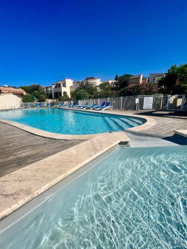 Lumio Apartment | Appartamento Mirella con piscina