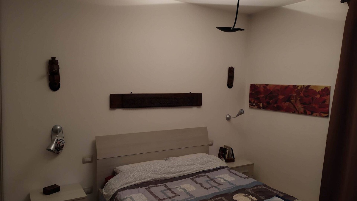Niguarda Apartment | Appartamento Panoramico Settimo Piano con Vista sul Centro di Milano