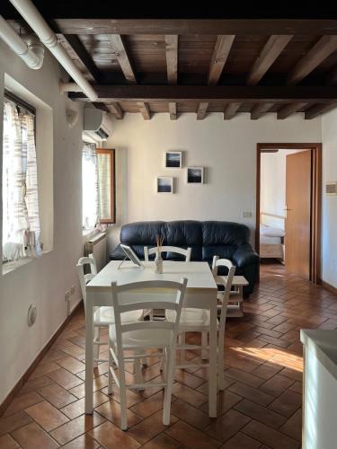 Campogalliano Apartment | Appartamento Piazza Castello