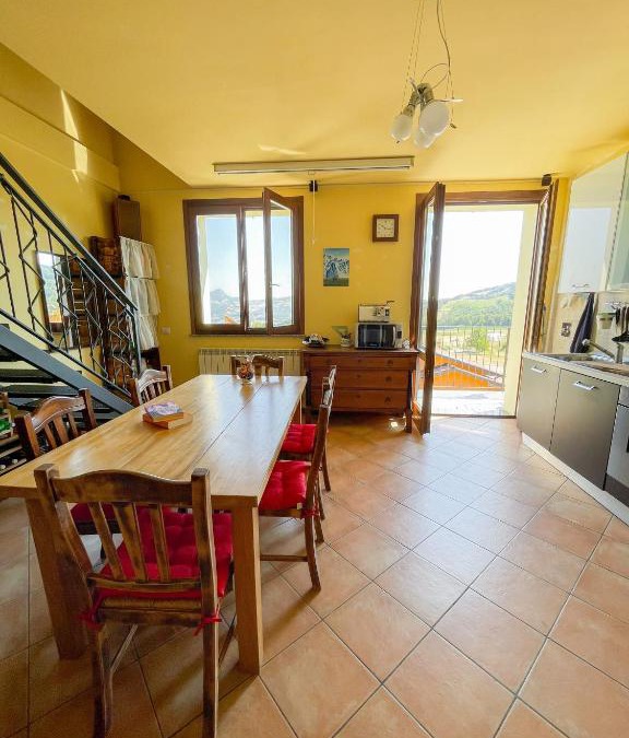 Toano Apartment | Appartamento vista colline