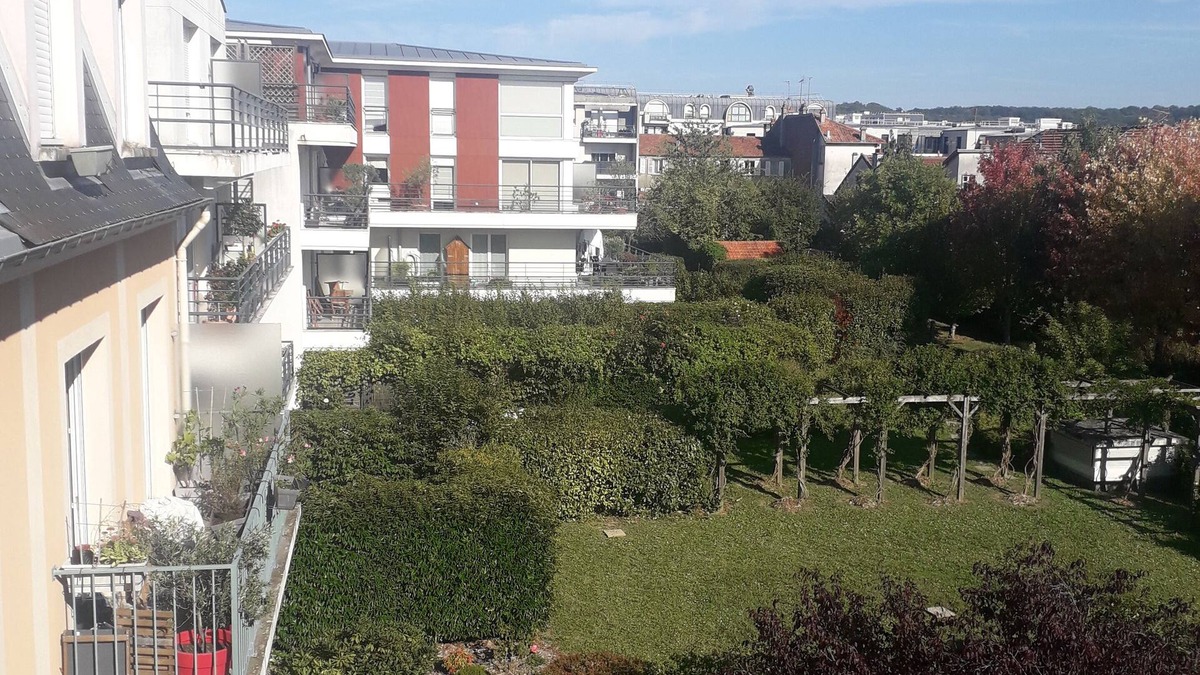 Le Chesnay Apartment | Appartement Équipé et Cosy Avec Parking. Parfait Pour JO Équestres de Versailles
