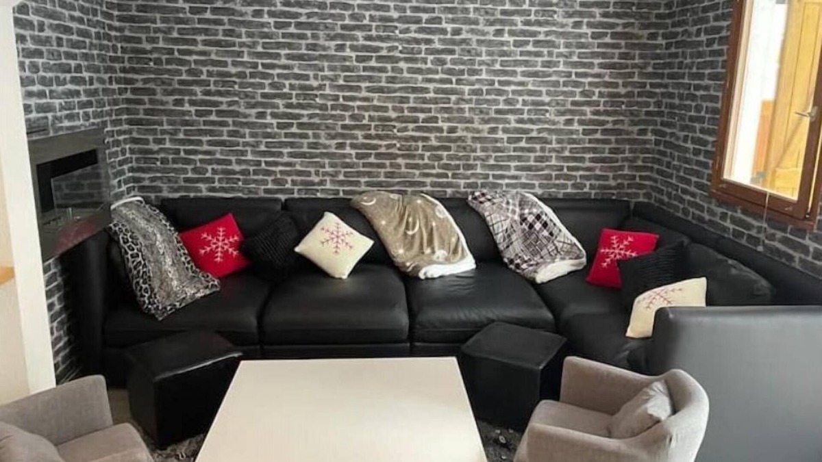 Saint-Etienne-de-Tinee Apartment | Appartement Auron : Wifi et box - Grand Espace Vert . A Deux pas du Centre