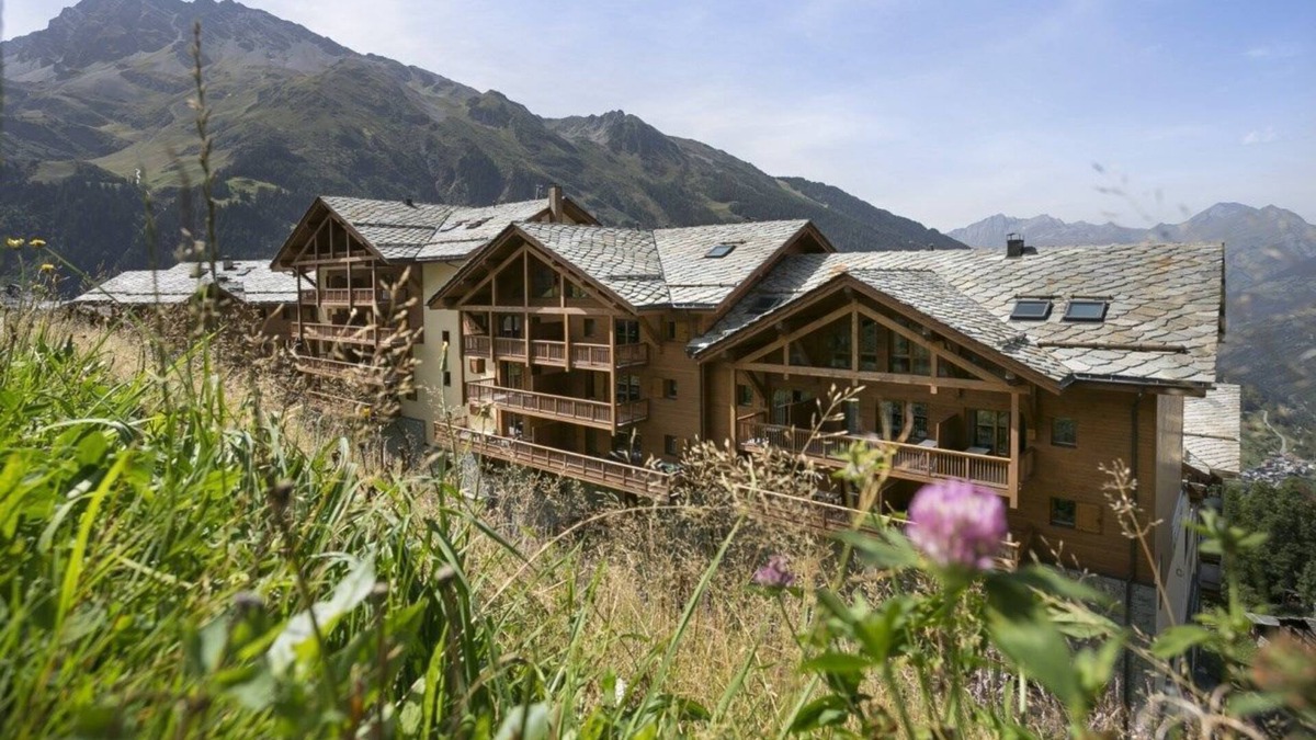 Sainte-Foy-Tarentaise Condo | Appartement de Famille Près des Pistes | Accès Piscine Intérieure + Spa Sur Place