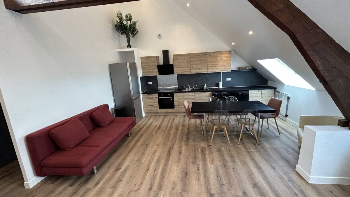 Equeurdreville-Hainneville Apartment | Appartement #8 Moderne Rénové Avec Mezzanine 8pers