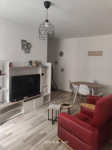 Saint-Bonnet-le-Chateau Apartment | Appartement