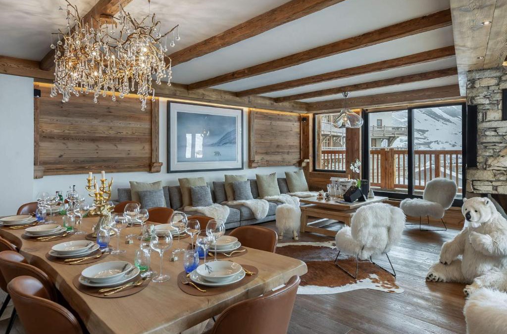 Val-d'Isere Apartment | Appartement élégant avec jacuzzi à Val-d'Isère - 4 chambres en suite, proche piste de Bellevarde - FR-1-567-87