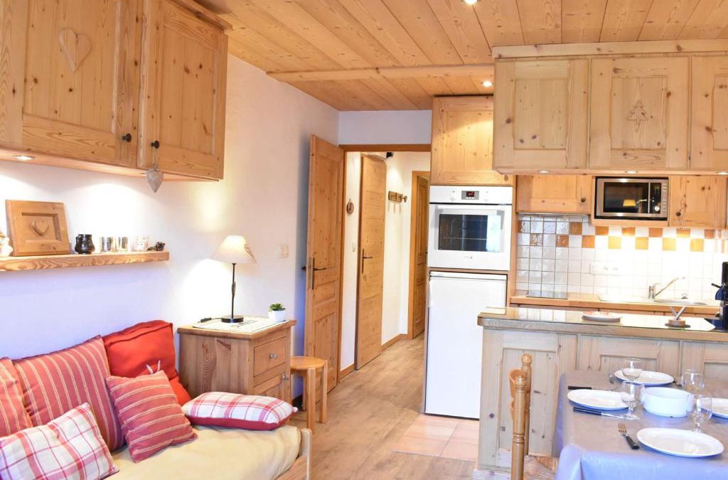 Meribel Apartment | Appartement 2 pièces avec balcon à Méribel, proche commerces et pistes - FR-1-180-86