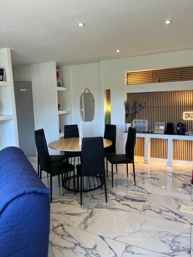 Decazeville Apartment | appartement 3 chambres confortable