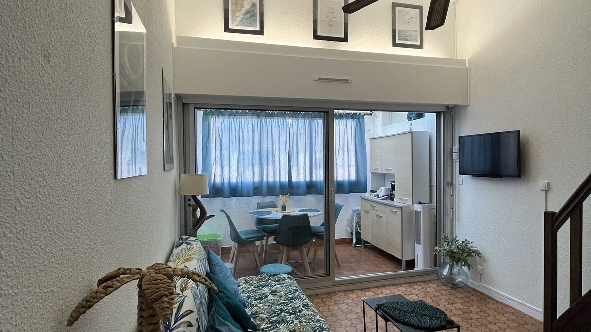 Saint-Hippolyte Apartment | Appartement 32 m2 Accès Direct Plage