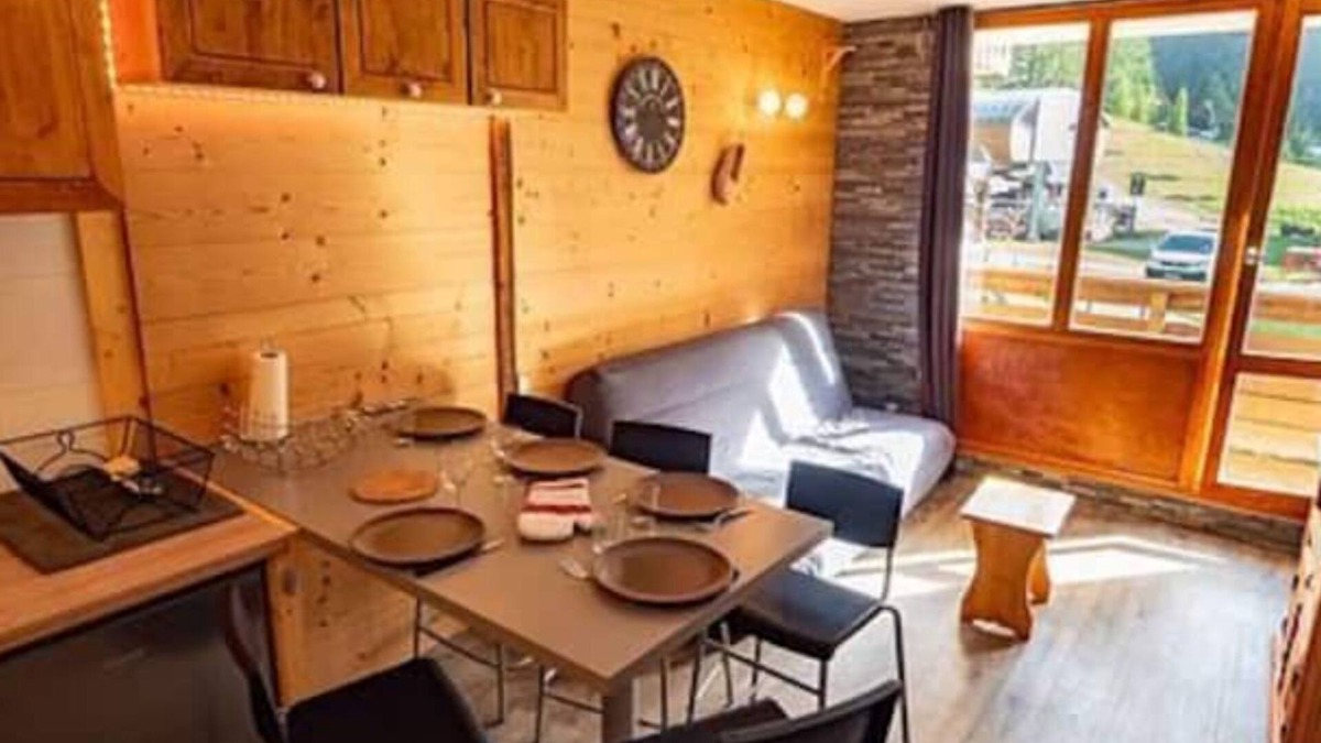 Valfrejus Apartment | Appartement 4/5 Personnes Avec Balcon Centre Station Pieds de Pistes Valfrejus
