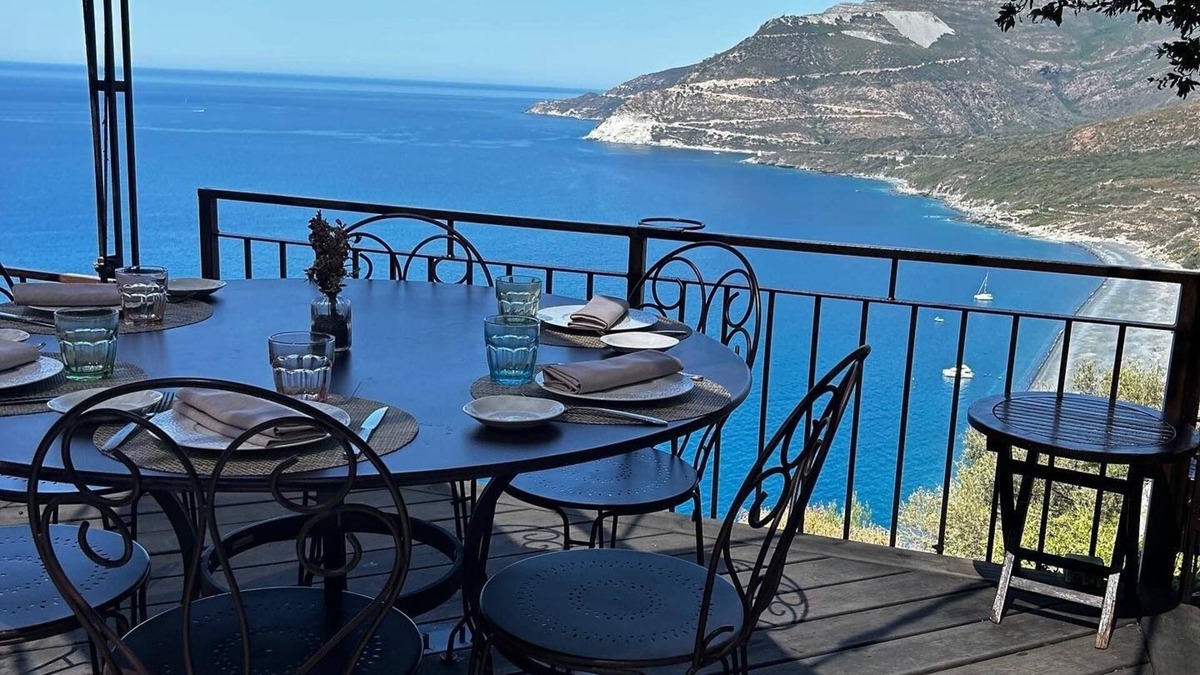 Asco Apartment | Appartement 4/6 Pers Dans Maison de Village , Grande Terrasse, vue Montagne