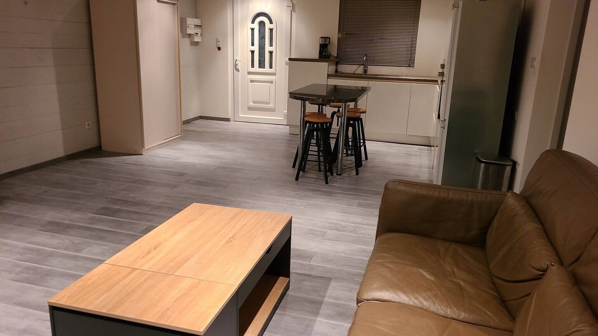 Saint-Sernin-du-Bois Apartment | Appartement 80 M² en Bourgogne