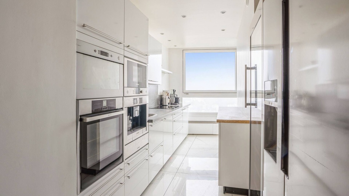 Puteaux Apartment | Appartement Altura, vue sur Paris - Welkeys