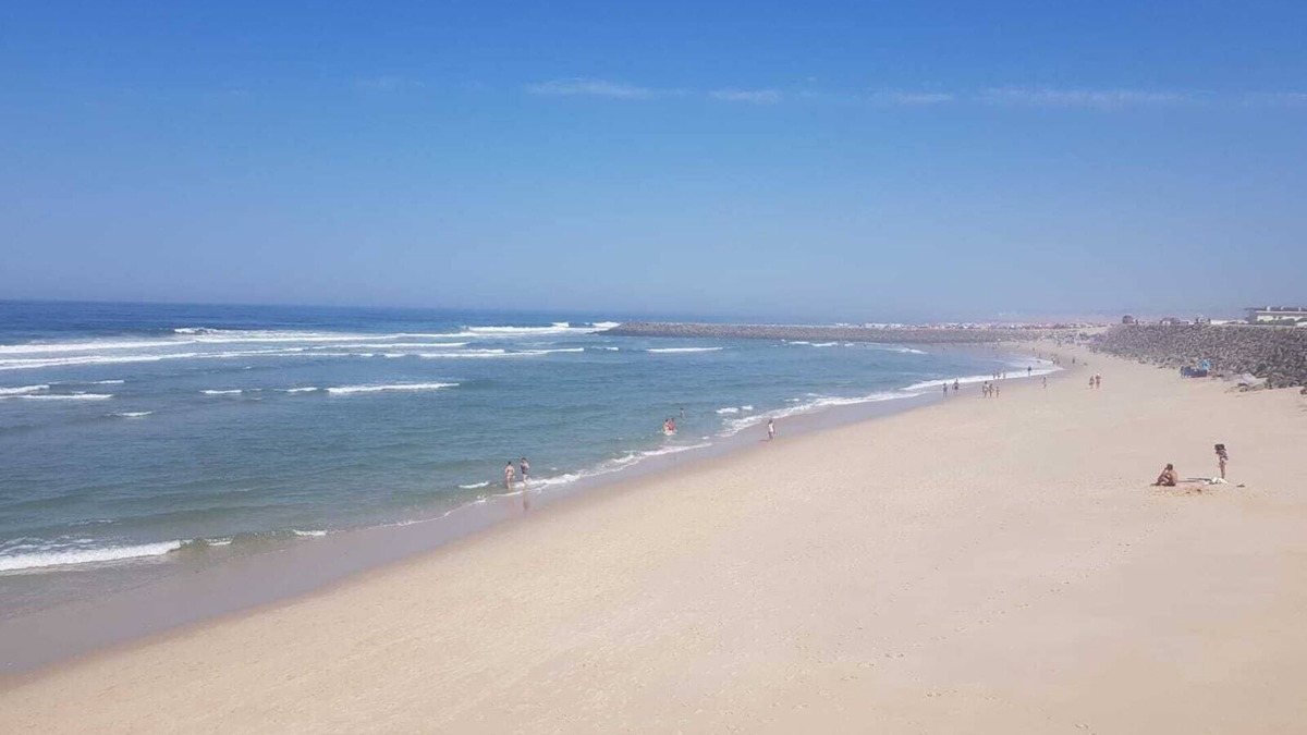 Esmoriz Apartment | Appartement au Bord de L'océan-plage au Pied de la Résidence