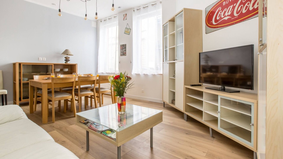 Mouvaux Apartment | Appartement Avec 3 Suites Parentales et Borne D'arcade!